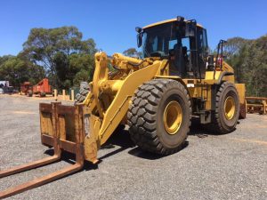 CAT 972H Tool Carrier with attachments