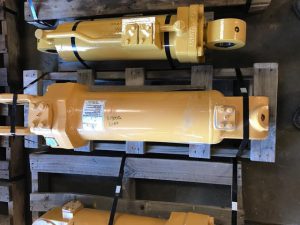 CAT R1300 Lift Cylinder 155-4539