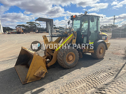906h Compact Wheel Loader 